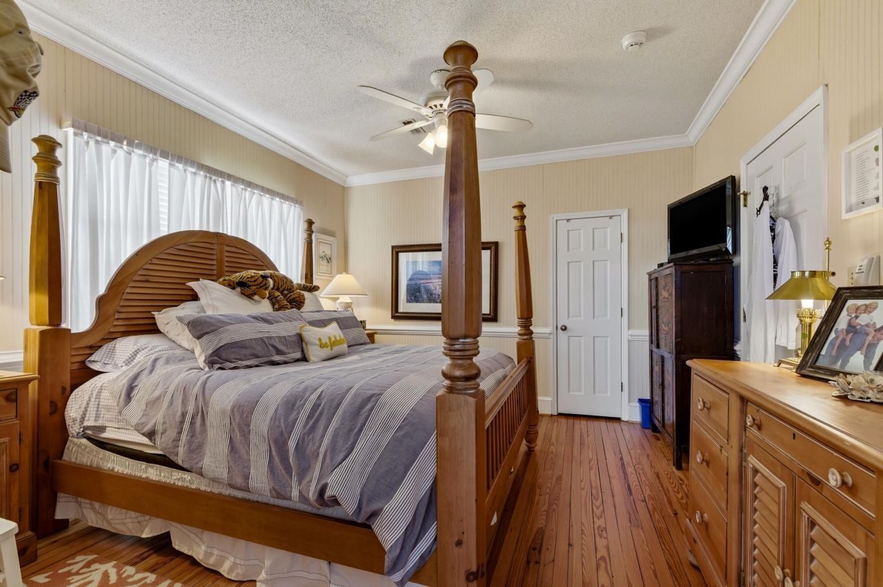 566 Yucca Ave. Photo 27