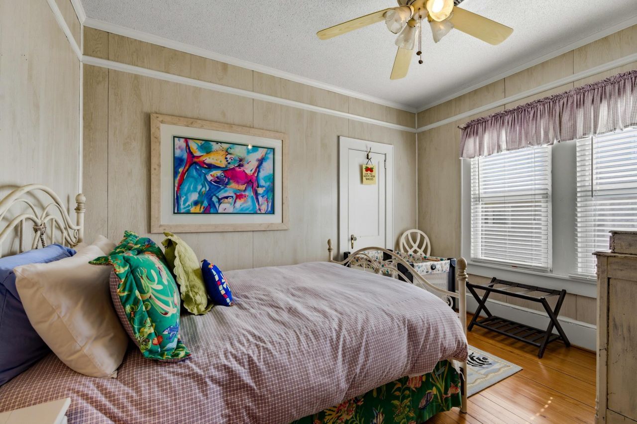 566 Yucca Ave. Photo 31