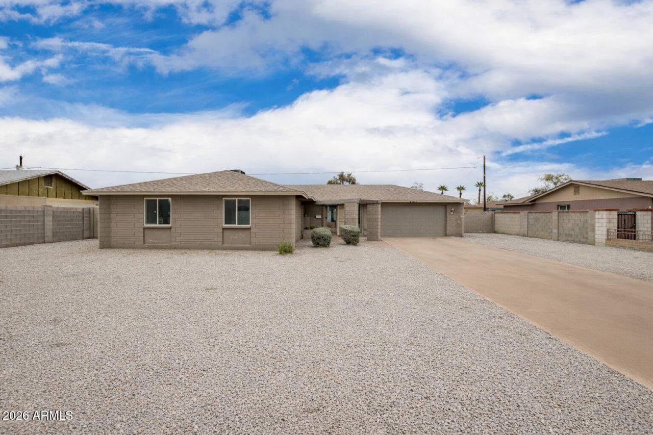 4709 N 62nd Avenue, Phoenix, AZ 85033 Main Photo