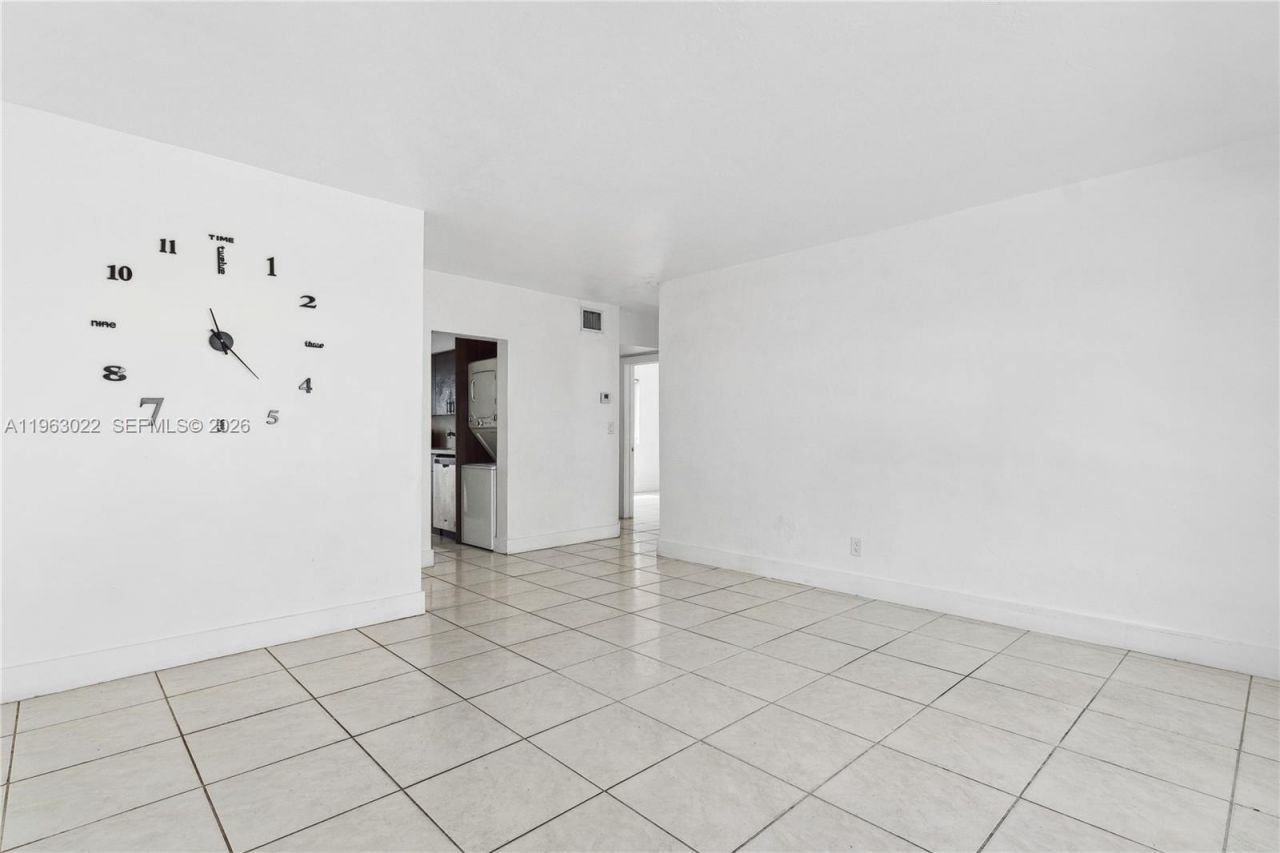 732 82nd St, Unit 1, Miami Beach, FL 33141 Photo