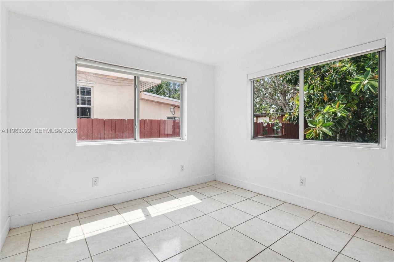 732 82nd St, Unit 1, Miami Beach, FL 33141 Photo