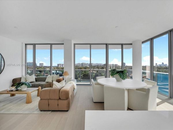 9201 E Bay Harbor Dr, Unit LPH01, Bay Harbor Islands, FL 33154