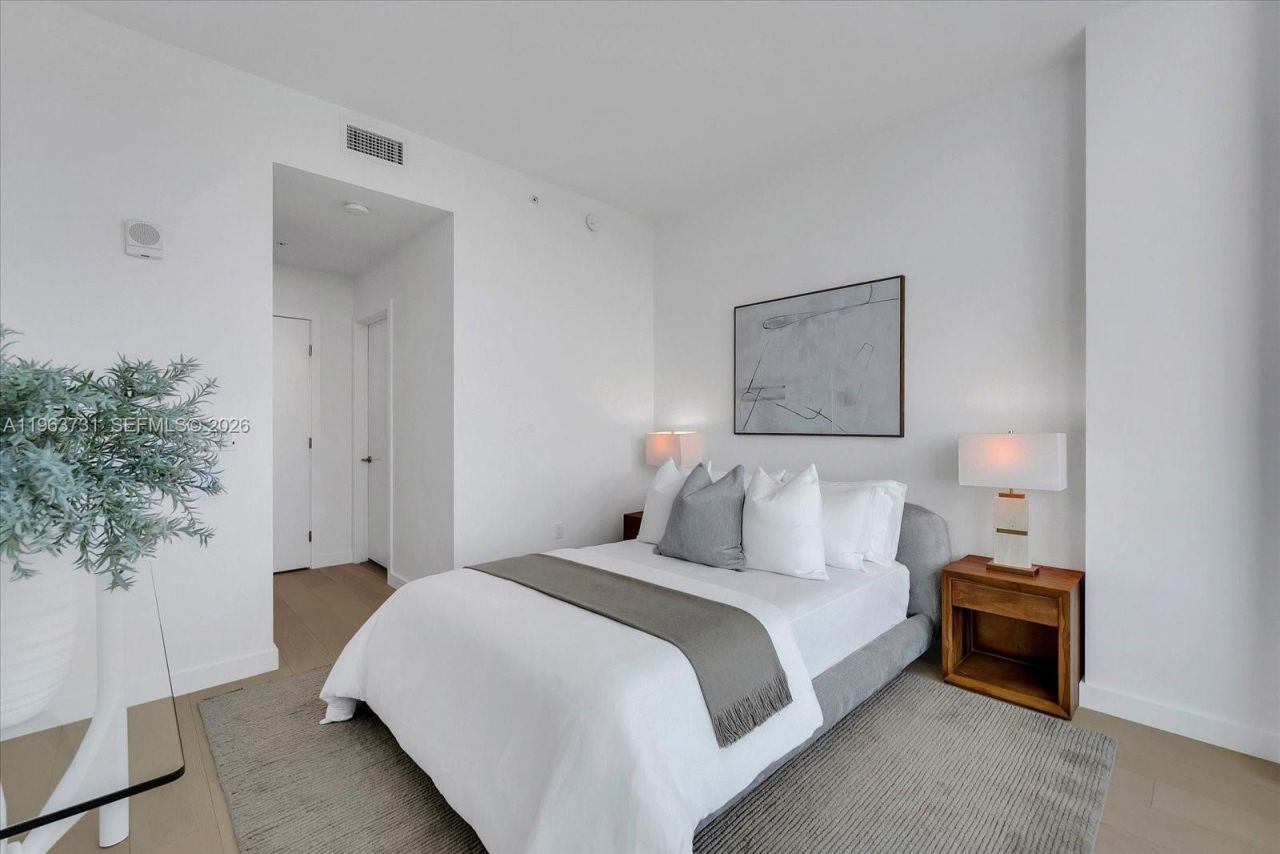 9201 E Bay Harbor Dr, Unit LPH01, Bay Harbor Islands, FL 33154 Photo