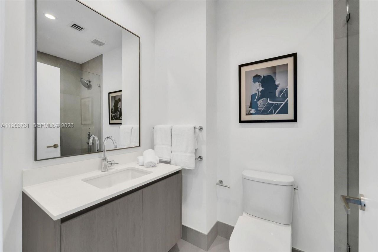 9201 E Bay Harbor Dr, Unit LPH01, Bay Harbor Islands, FL 33154 Photo