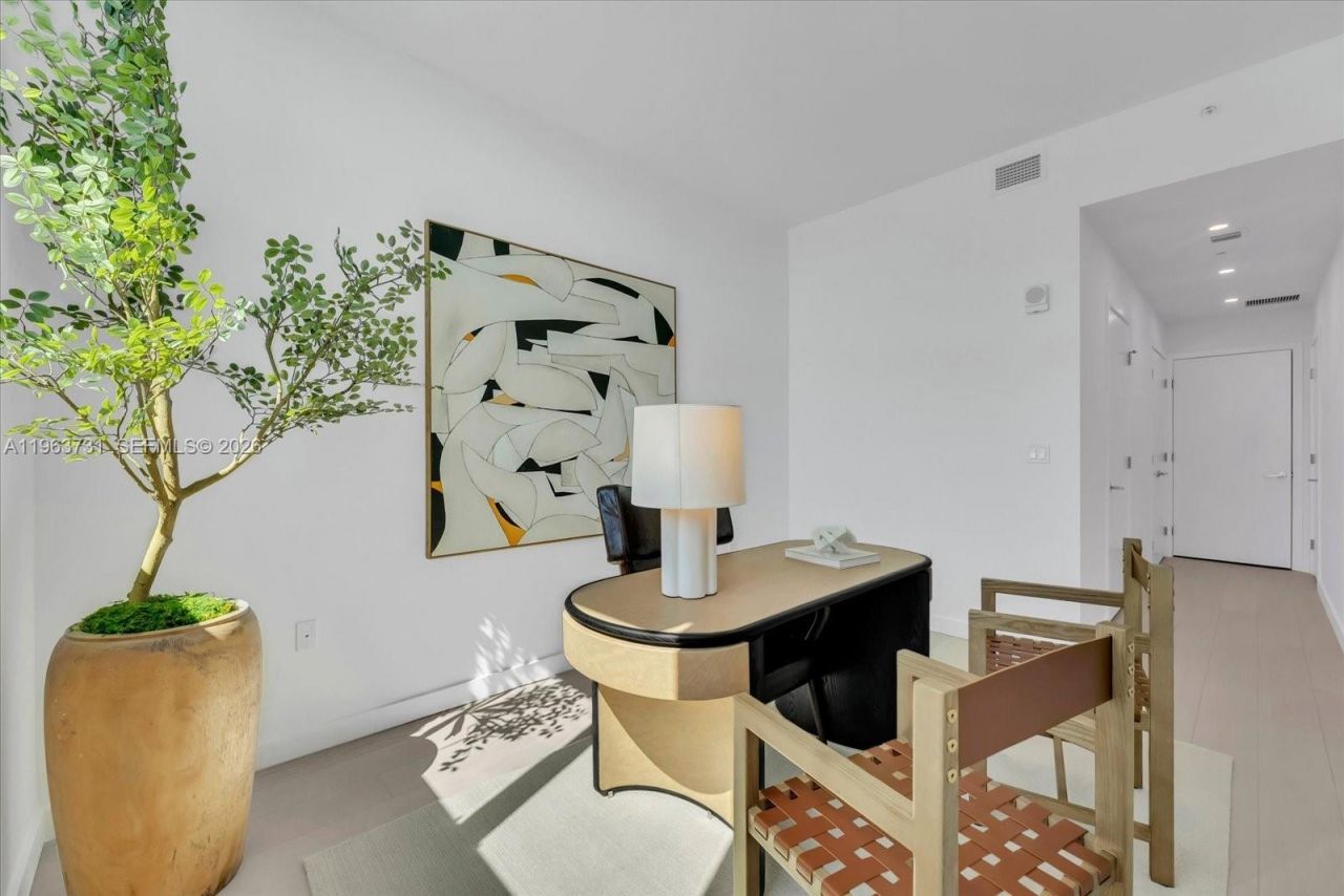 9201 E Bay Harbor Dr, Unit LPH01, Bay Harbor Islands, FL 33154 Photo