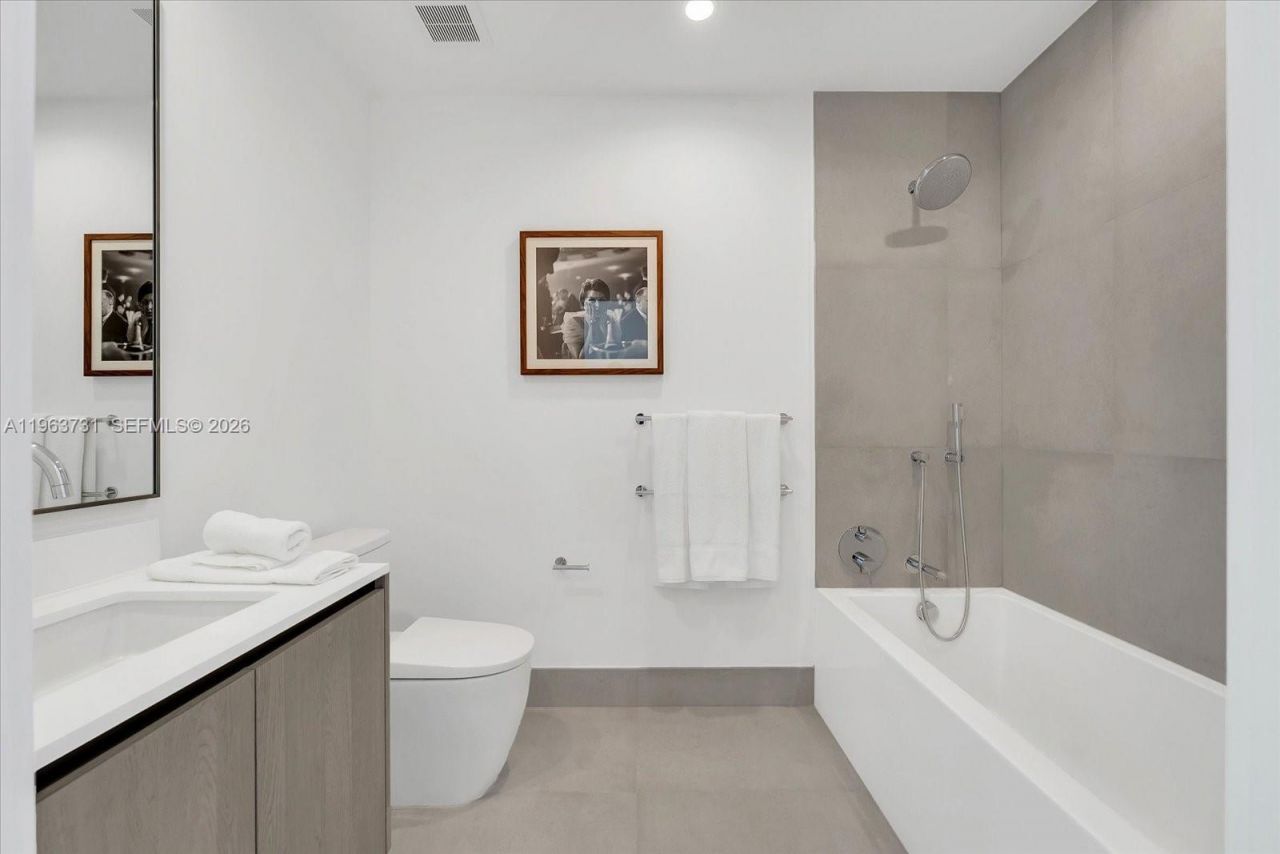 9201 E Bay Harbor Dr, Unit LPH01, Bay Harbor Islands, FL 33154 Photo