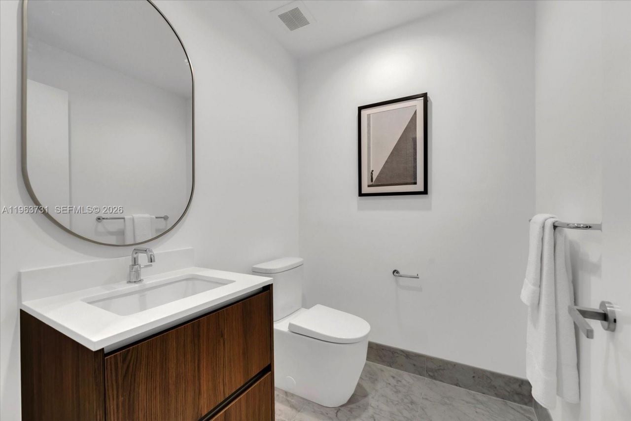 9201 E Bay Harbor Dr, Unit LPH01, Bay Harbor Islands, FL 33154 Photo