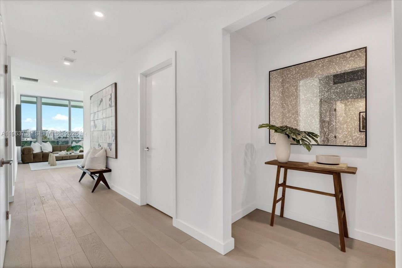 9201 E Bay Harbor Dr, Unit LPH01, Bay Harbor Islands, FL 33154 Photo