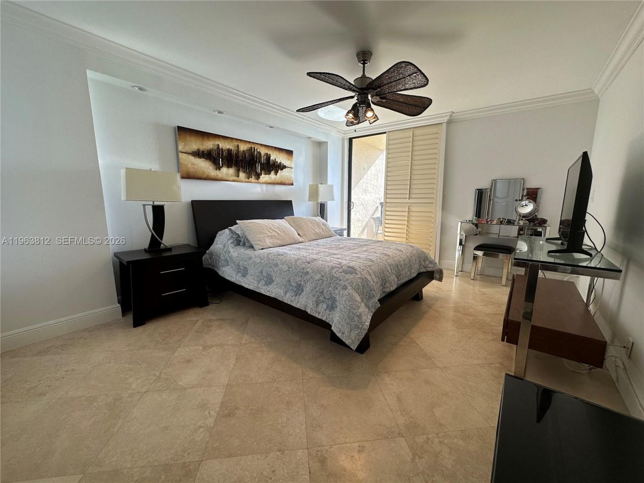 2555 Collins Ave , Unit 1207, Miami Beach, FL 33140 Photo