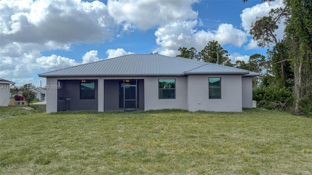 417 Paddock St , Lehigh Acres, FL 33974 Photo