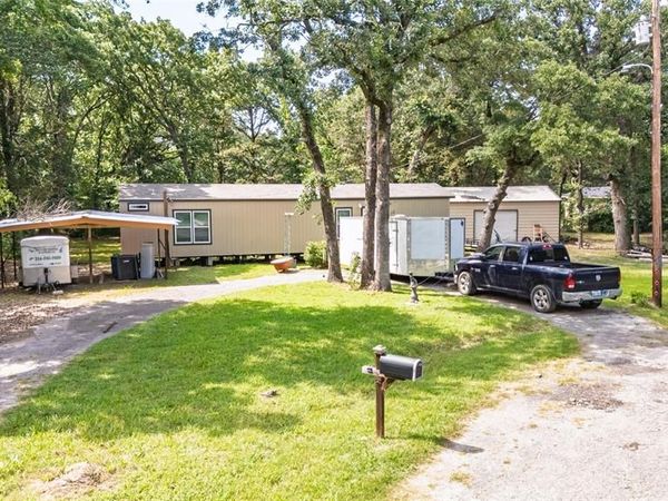 10268 Tanglewood Circle, Wills Point, TX 75169