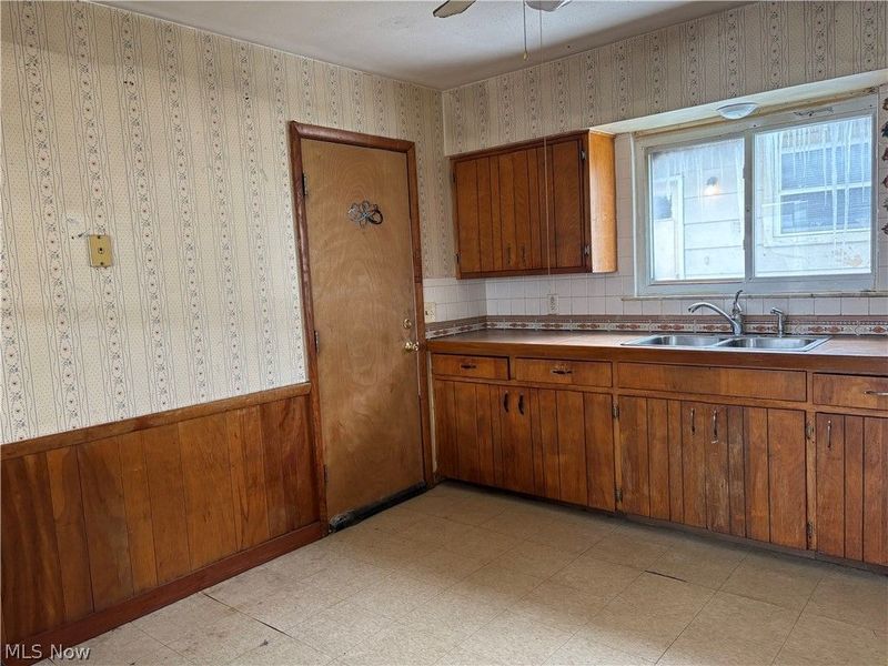 1628 Merrill Avenue, Akron, OH 44306 Photo 10