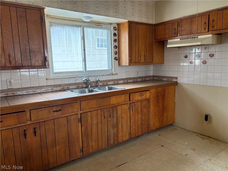 1628 Merrill Avenue, Akron, OH 44306 Photo 9