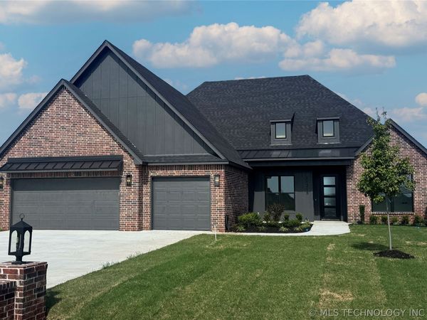 11215 S 217th East Avenue, Broken Arrow, OK 74014
