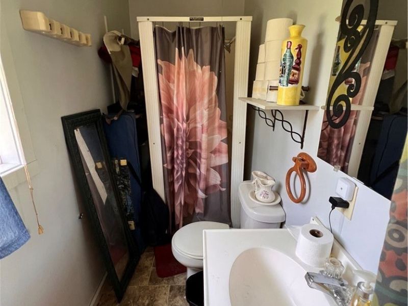 108.5 S Paul Street, Woodsfield, OH 43793 Photo 8