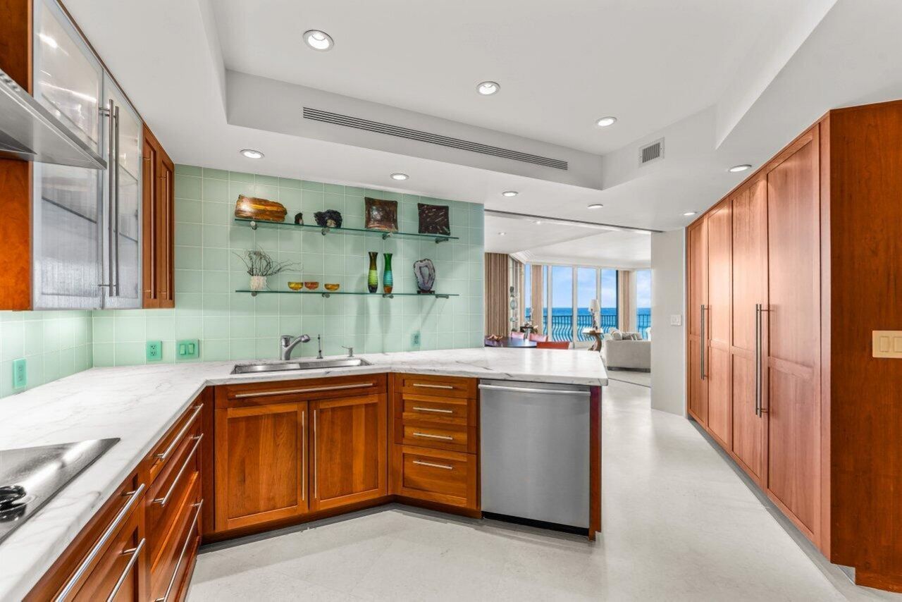 2000 S Ocean Boulevard, Unit 201n, Palm Beach, FL 33480 Photo