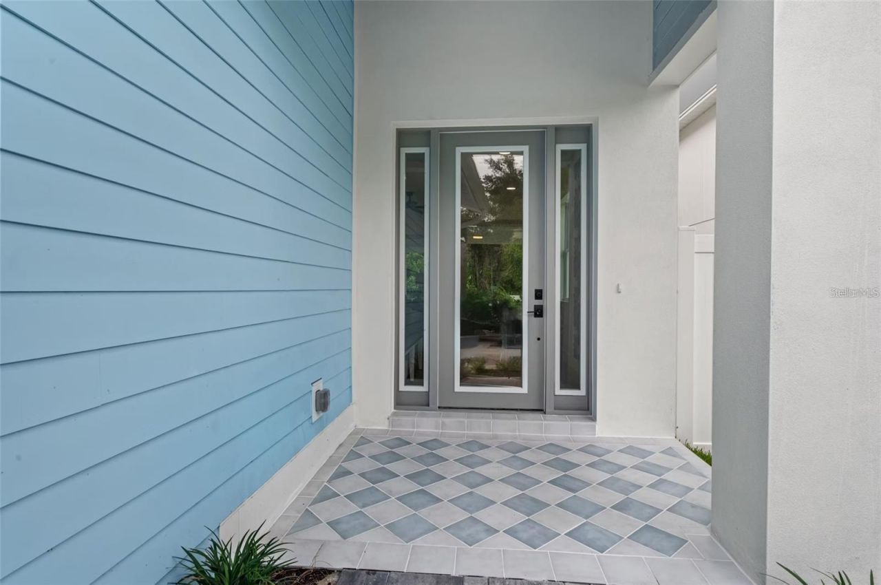 1647 Siesta Drive, Sarasota, FL 34239 Photo