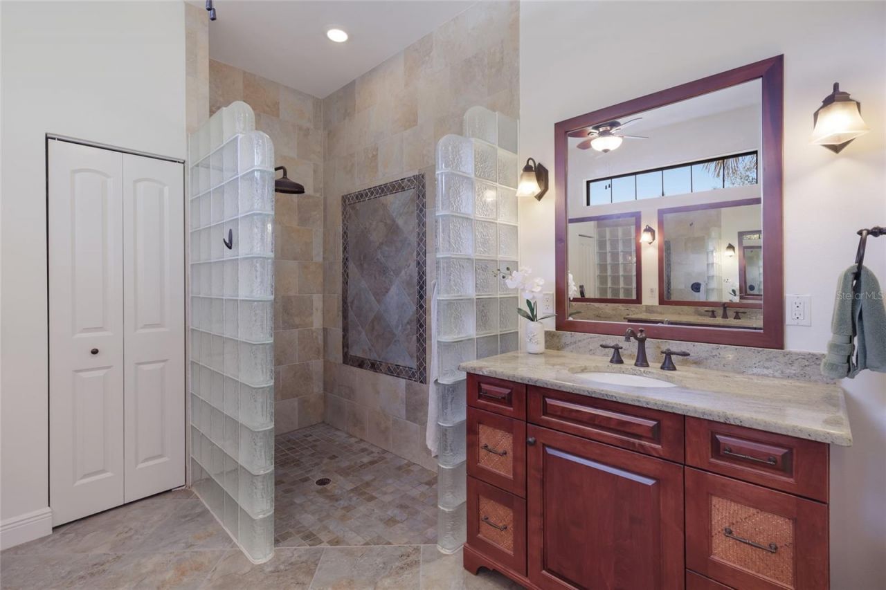 14909 Secret Harbor Place, Lakewood Ranch, FL 34202 Photo