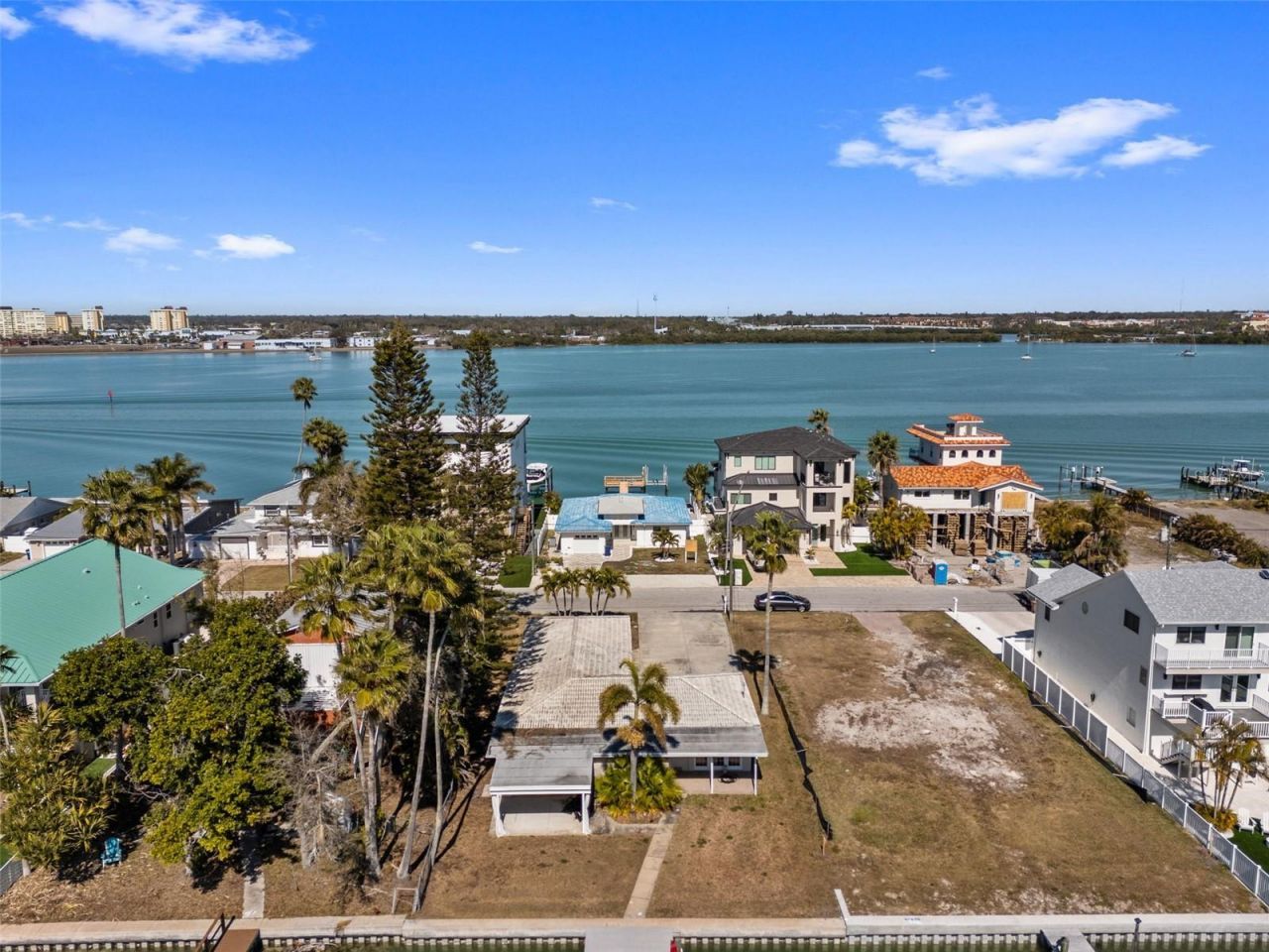 837 Bay Point Drive, Madeira Beach, FL 33708 Photo