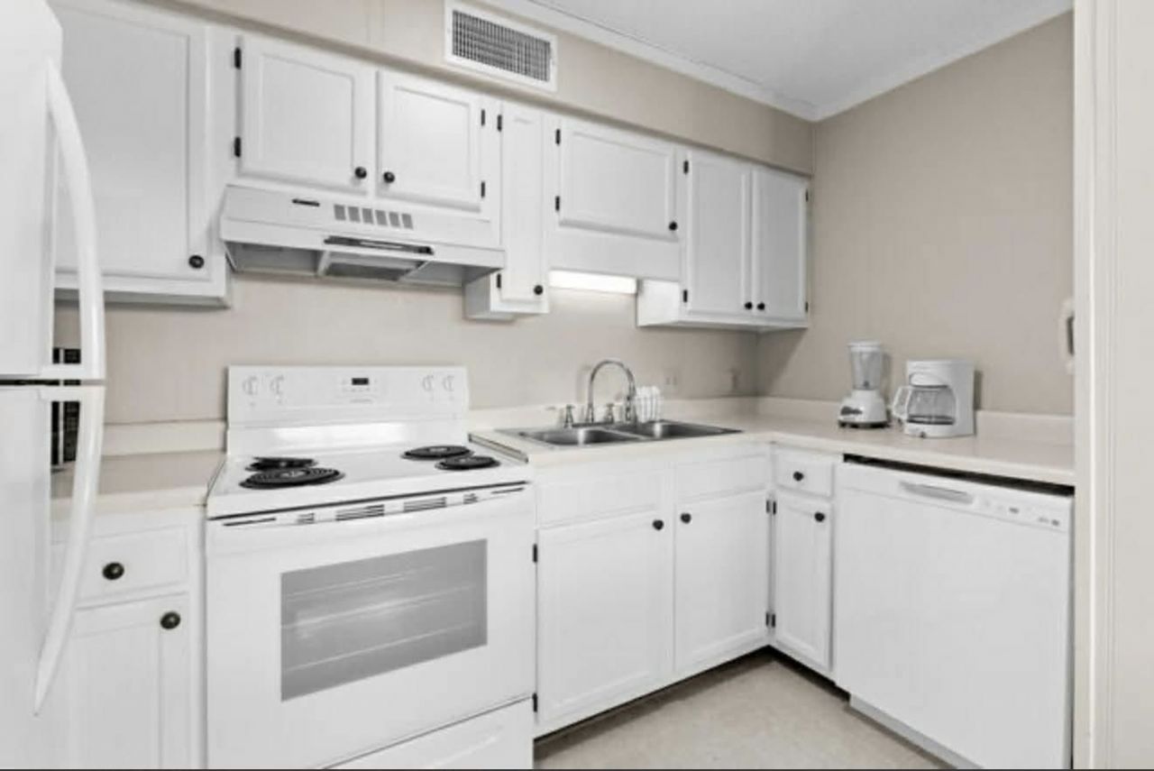 5905 S Kings Hwy. Photo 13