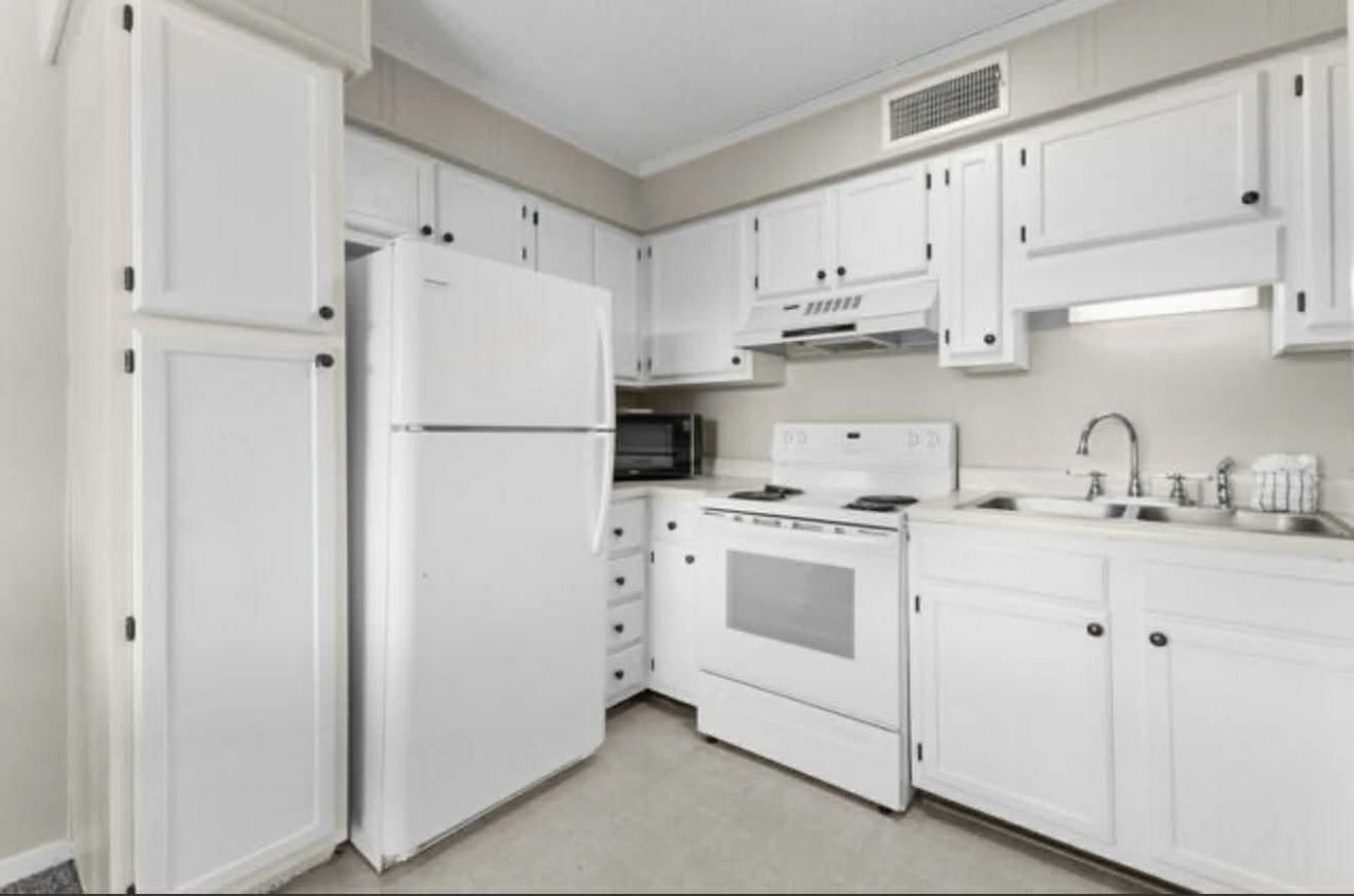 5905 S Kings Hwy. Photo 14