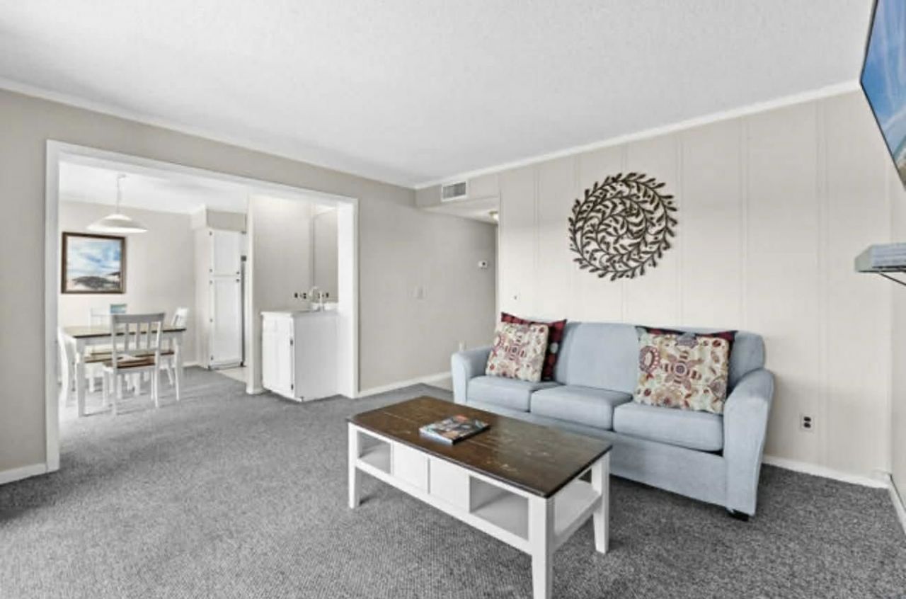 5905 S Kings Hwy. Photo 15