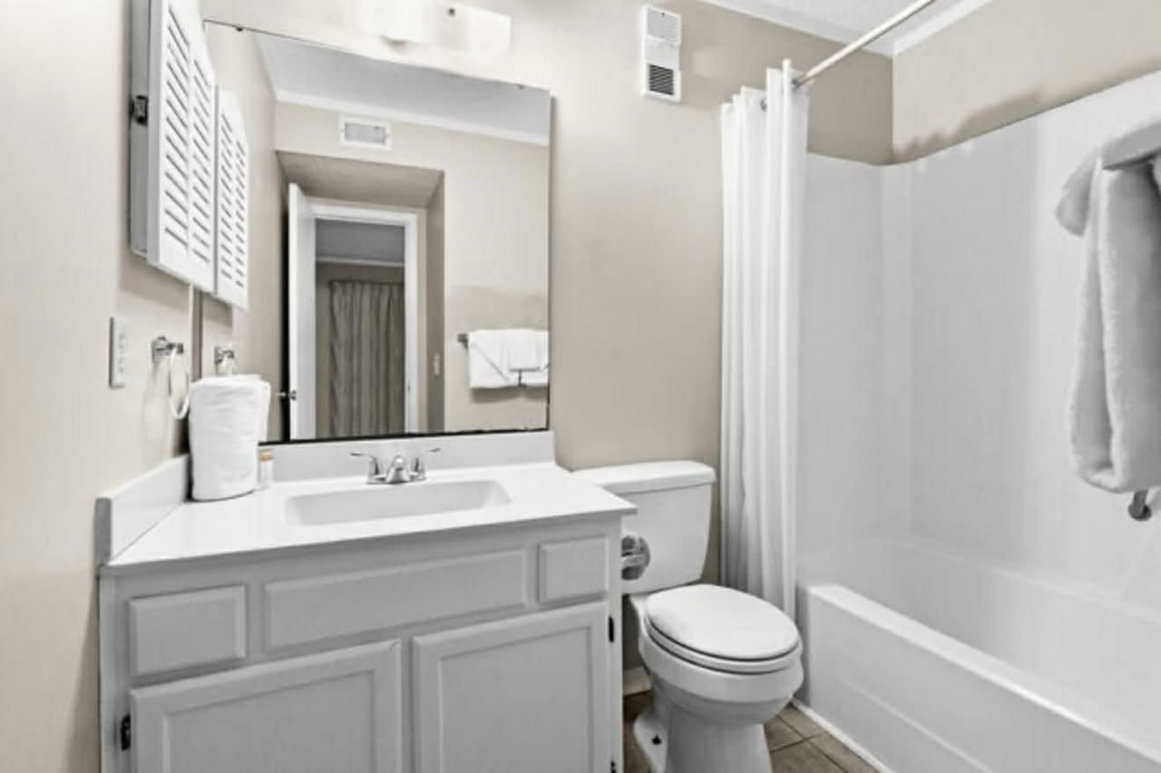 5905 S Kings Hwy. Photo 18