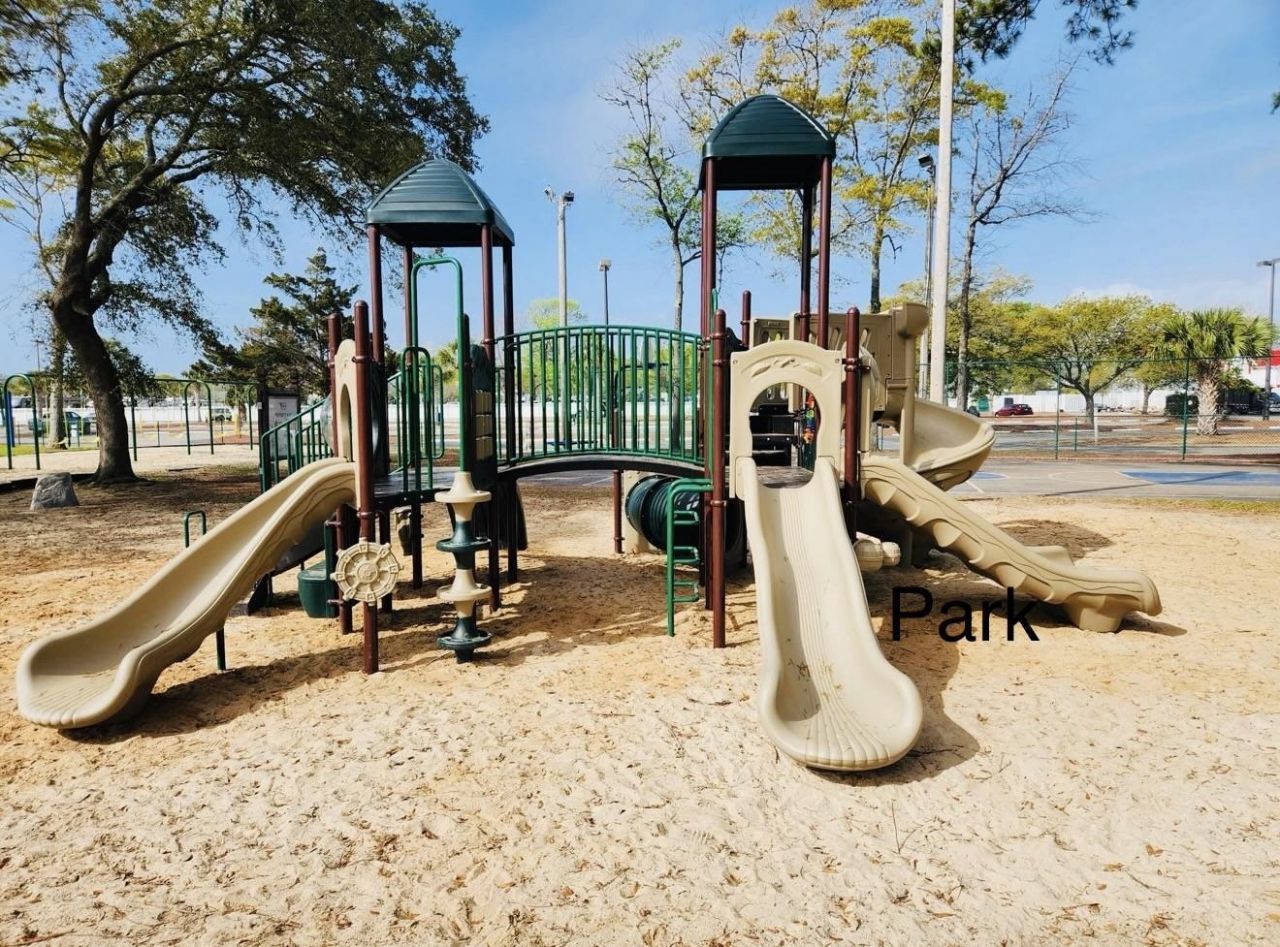 5905 S Kings Hwy. Photo 34