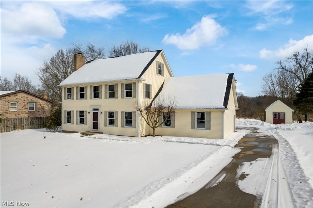 12224 Hoover Avenue Nw, Uniontown, OH 44685 Main Photo