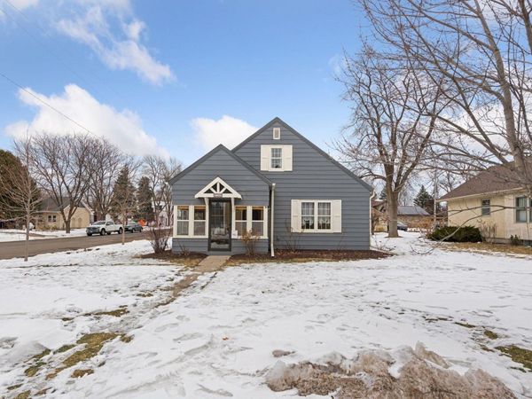200 E 2nd Street, Waconia, MN 55387