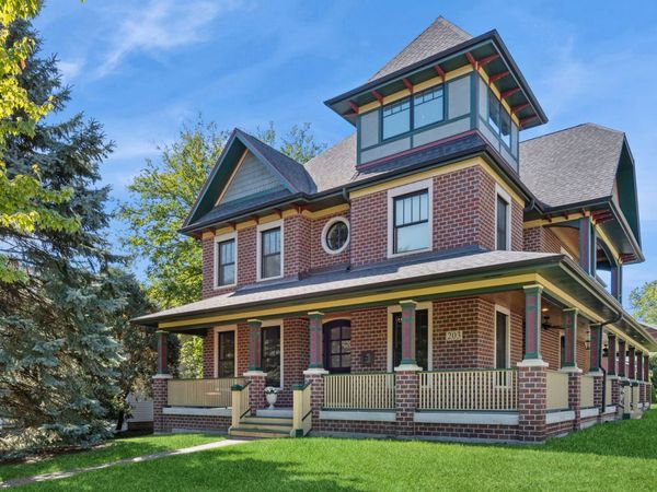 203 S Columbia Street, Naperville, IL 60540