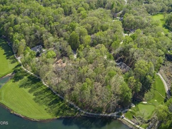 25 Claremont Circle, Crossville, TN 38558