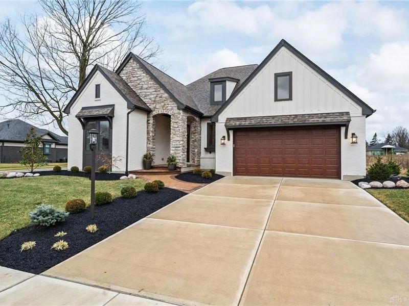 4193 Sweetbay Drive, Sugarcreek Township, OH 45440 Photo 3