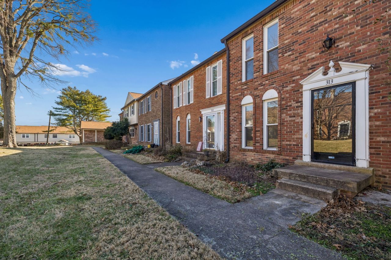 313 Huntington Ridge Dr, Nashville, TN 37211 Main Photo