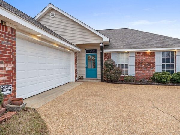 628 Oak Ridge Way, Pearl, MS 39208