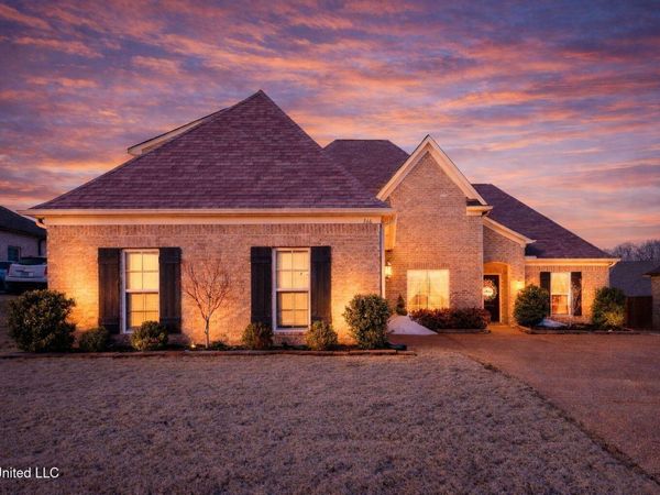 566 Benton Drive, Nesbit, MS 38651