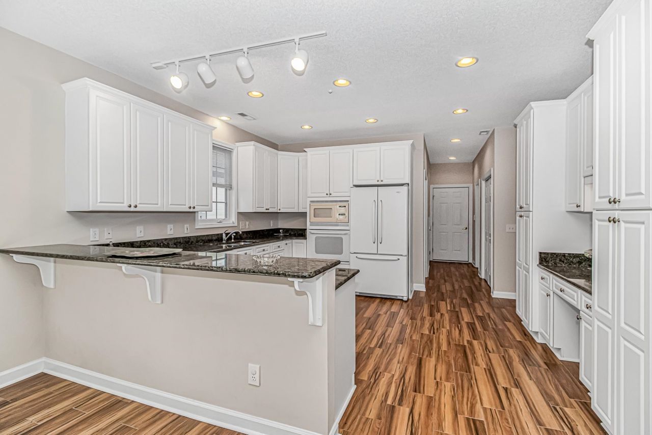 907 Tidewater Dr. Photo 12