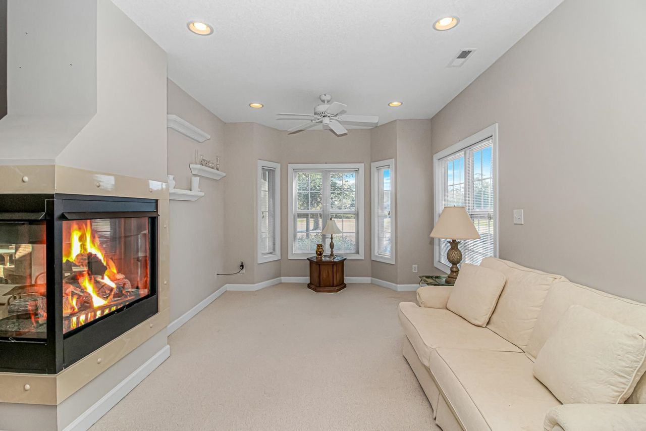 907 Tidewater Dr. Photo 17