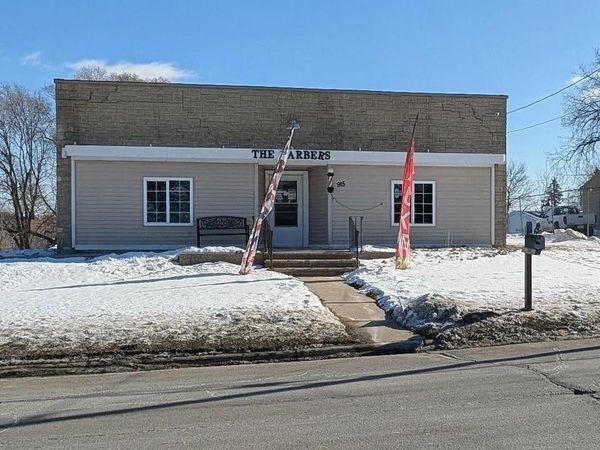 915 LIME KILN ROAD, Green Bay, WI 54302