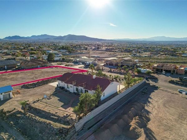 N Milan Street, Henderson, NV 89015