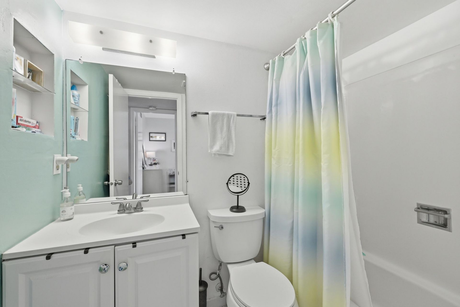 18081 SE Country Club Drive, Unit 6-60, Jupiter, FL 33469 Photo