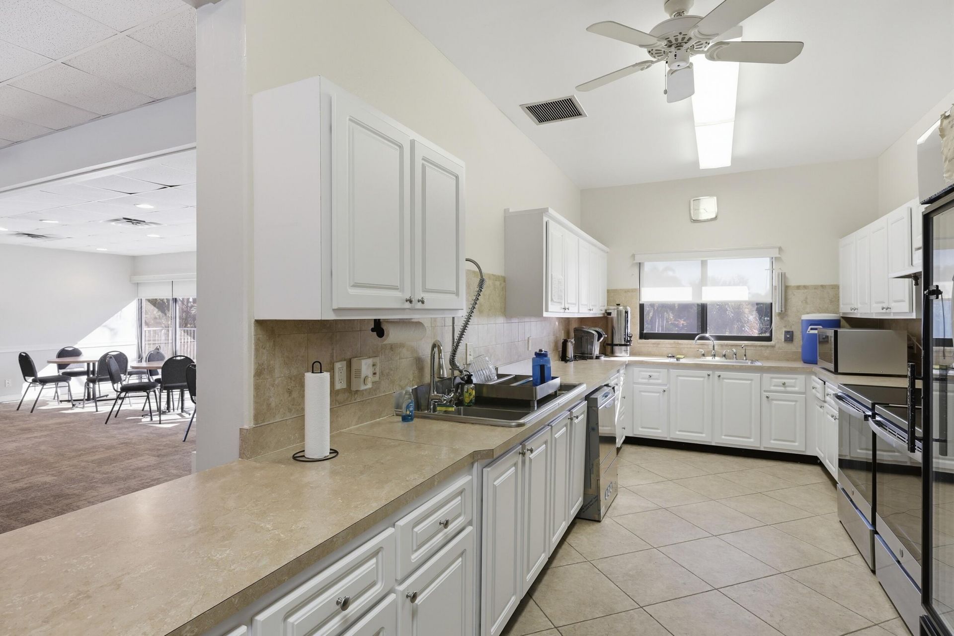 18081 SE Country Club Drive, Unit 6-60, Jupiter, FL 33469 Photo