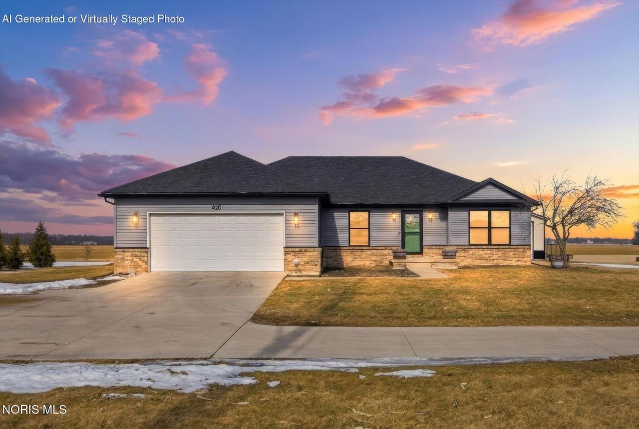 420 E 4th Street, Genoa, OH 43430 Main Photo