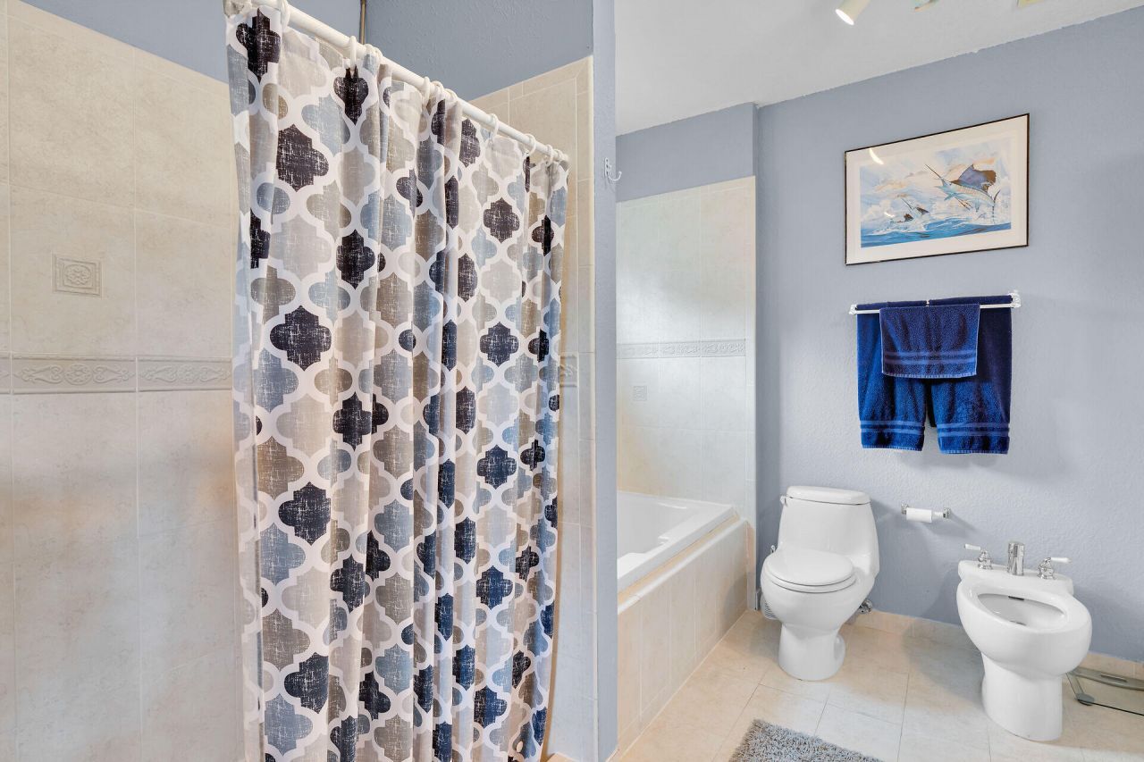 64 Coconut Drive, Key Largo, FL 33037 Photo