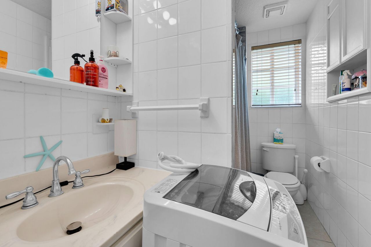 64 Coconut Drive, Key Largo, FL 33037 Photo