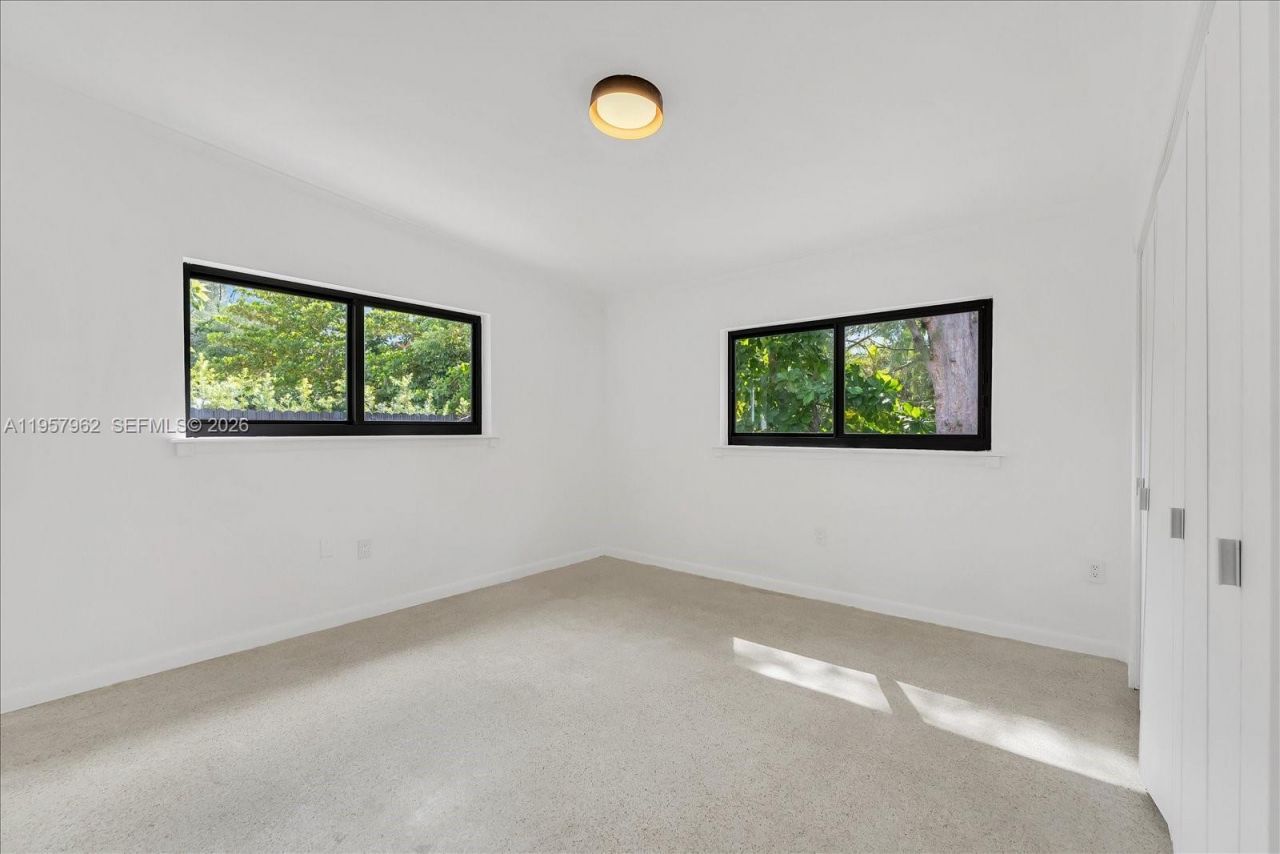 7132 SW 65th Ave, South Miami, FL 33143 Photo