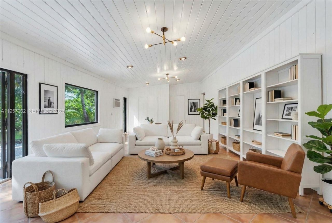 7132 SW 65th Ave, South Miami, FL 33143 Photo