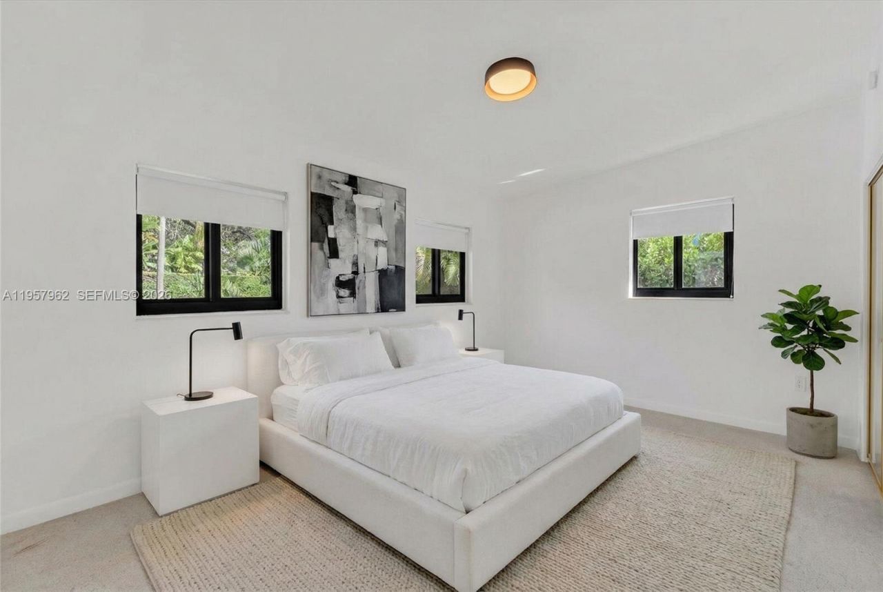 7132 SW 65th Ave, South Miami, FL 33143 Photo