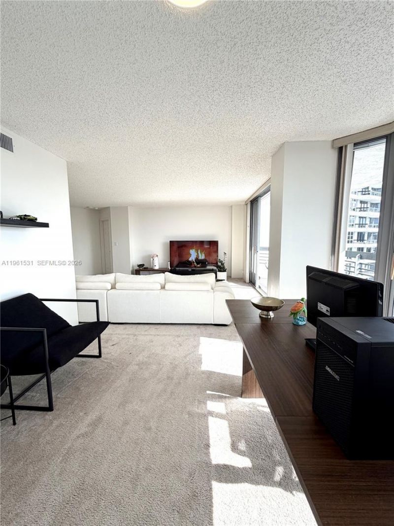 3530 Mystic Pointe Dr , Unit 2605, Aventura, FL 33180 Photo