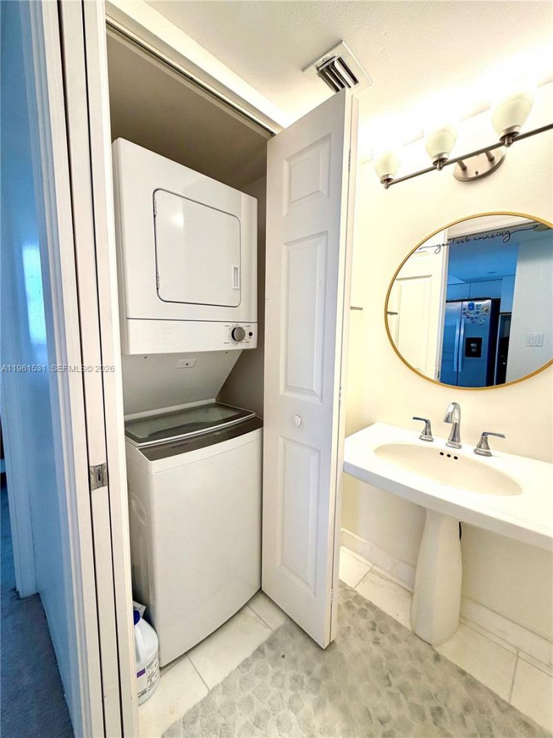 3530 Mystic Pointe Dr , Unit 2605, Aventura, FL 33180 Photo